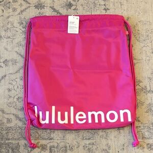 NEW Lululemon Lightweight Gym Sack - one size - sonic pink/white